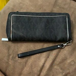 Michael Kors Black wallet wristlet